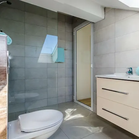 Superior Nike Apartmán *